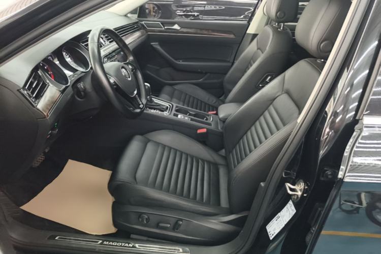 Used Volkswagen Magotan 2019 330TSI DSG Luxury Version China VI Standard Left Front Seat