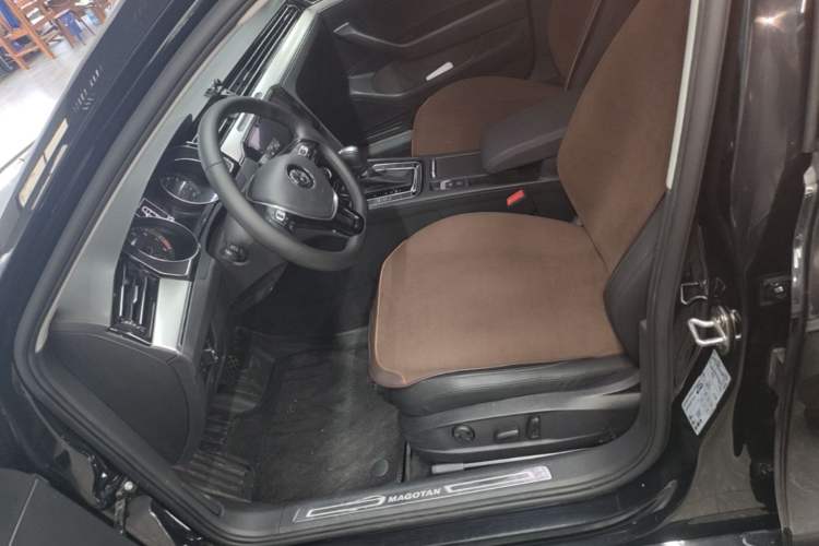 Used Volkswagen Magotan 2019 330TSI DSG Leading Model China VI Standard Left Front Seat