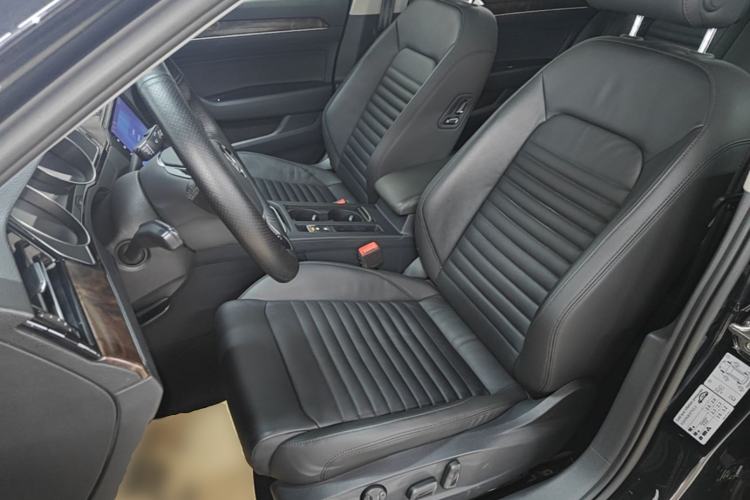 Used Volkswagen Magotan 2019 330TSI DSG Leading Model China VI Standard Left Front Seat