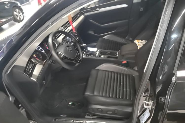 Used Volkswagen Magotan 2019 330TSI DSG Leading Edition China V Standard Left Front Seat