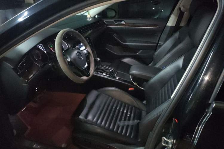 Used Volkswagen Magotan 2019 330TSI DSG Leading Model China VI Standard Left Front Seat