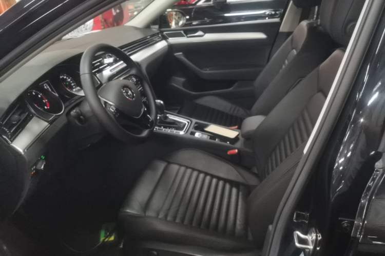 Used Volkswagen Magotan 2019 330TSI DSG Leading Edition China V Standard Left Front Seat