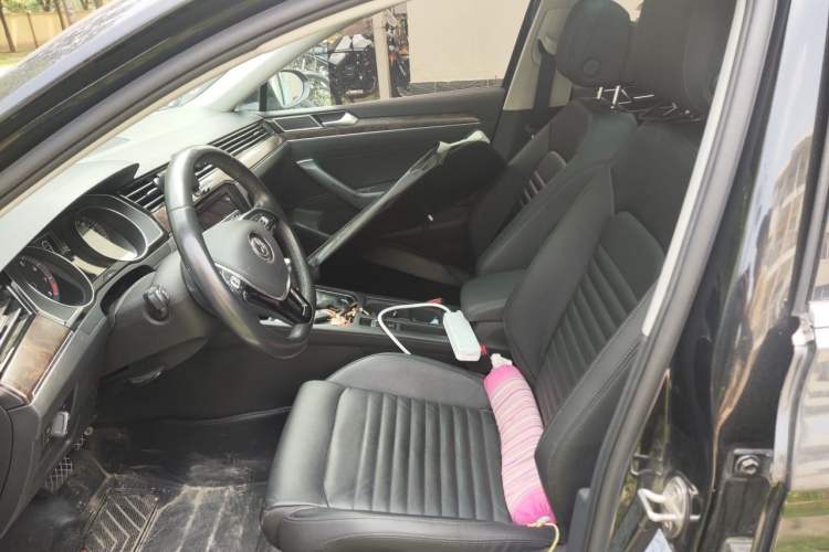 Used Volkswagen Magotan 2019 330TSI DSG Luxury Version China VI Standard Left Front Seat