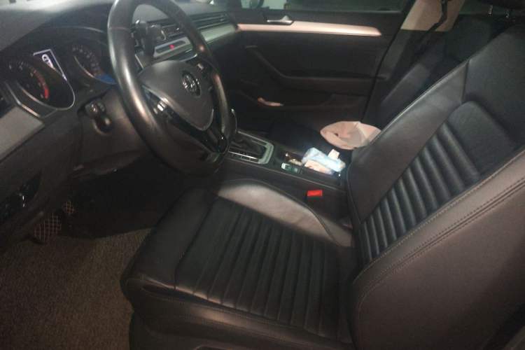 Used Volkswagen Magotan 2019 280TSI DSG Comfort Model China V Standard Left Front Seat