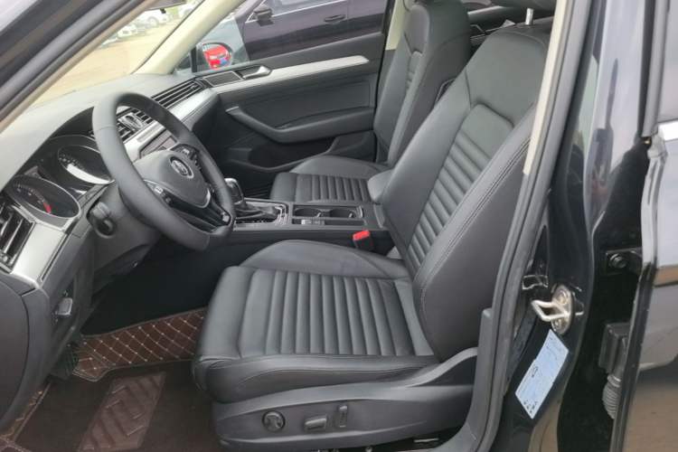 Used Volkswagen Magotan 2019 330TSI DSG Leading Model China VI Standard Left Front Seat