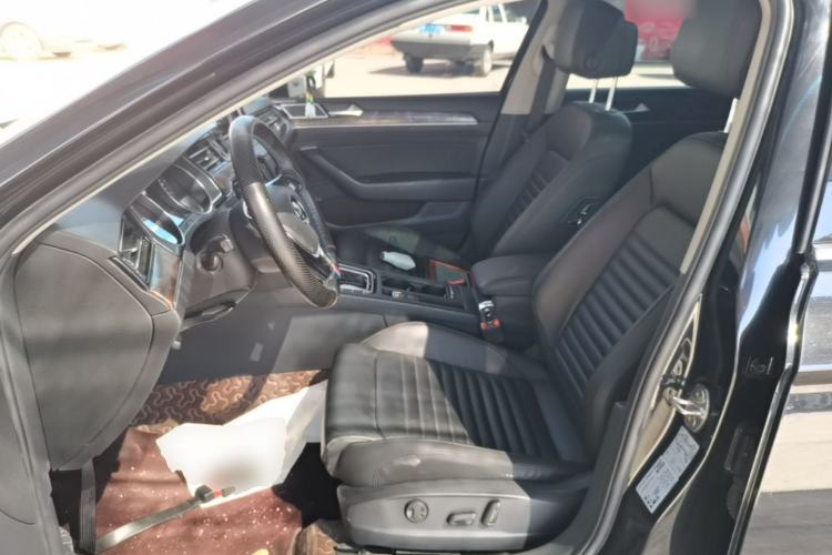 Used Volkswagen Magotan 2019 330TSI DSG Luxury Model China V Standard Left Front Seat