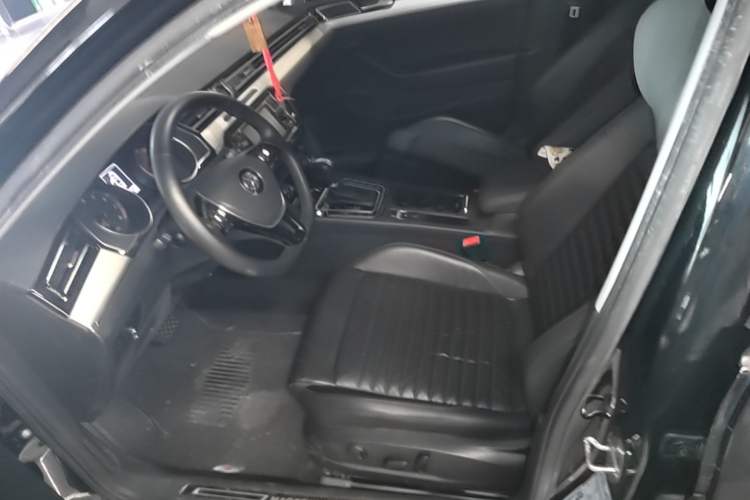 Used Volkswagen Magotan 2019 330TSI DSG Leading Edition China V Standard Left Front Seat