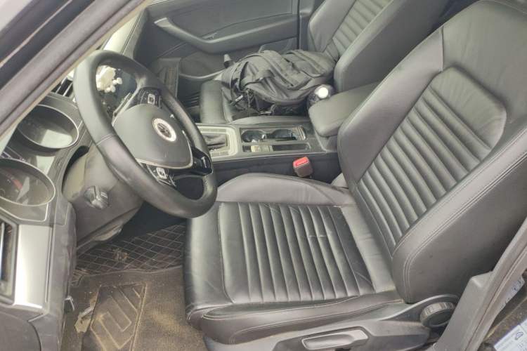 Used Volkswagen Magotan 2019 280TSI DSG Comfort Model China VI Standard Left Front Seat