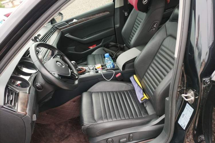 Used Volkswagen Magotan 2019 330TSI DSG Luxury Model China V Standard Left Front Seat