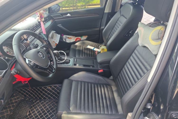 Used Volkswagen Magotan 2019 330TSI DSG Leading Model China VI Standard Left Front Seat