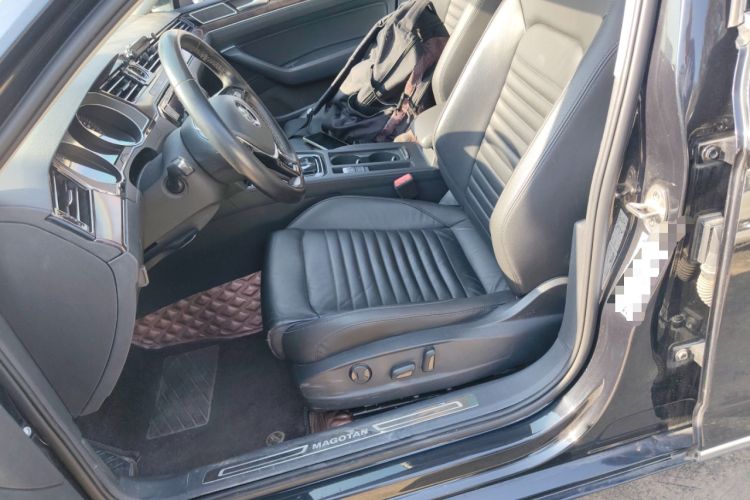Used Volkswagen Magotan 2019 330TSI DSG Luxury Version China VI Standard Left Front Seat