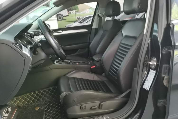 Used Volkswagen Magotan 2019 330TSI DSG Leading Model China VI Standard Left Front Seat