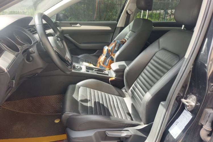 Used Volkswagen Magotan 2019 280TSI DSG Comfort Model China V Standard Left Front Seat