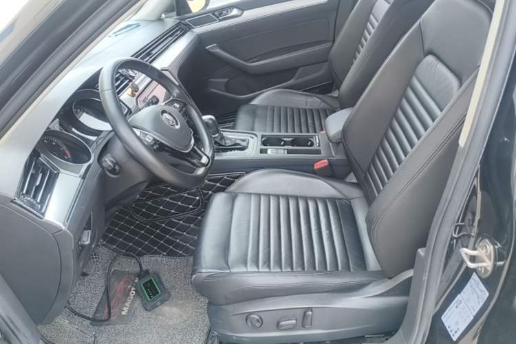 Used Volkswagen Magotan 2019 330TSI DSG Leading Edition China V Standard Left Front Seat