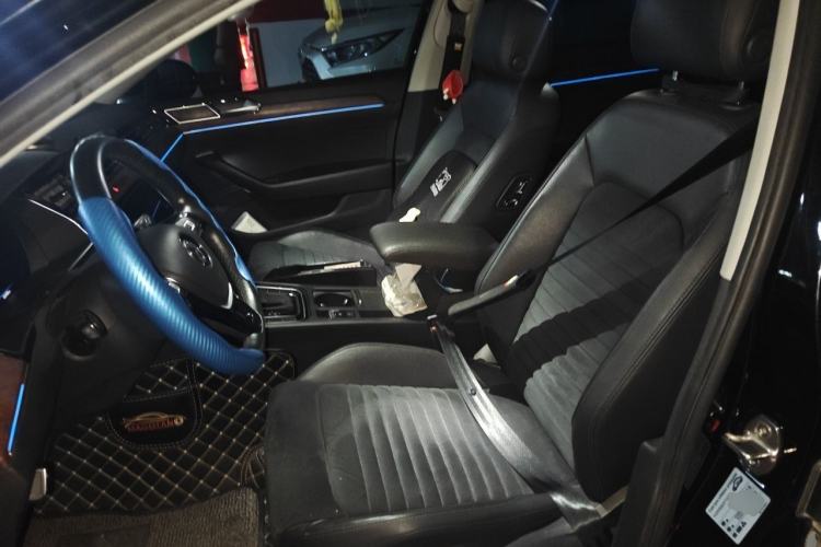 Used Volkswagen Magotan 2019 330TSI DSG Luxury Model China V Standard Left Front Seat