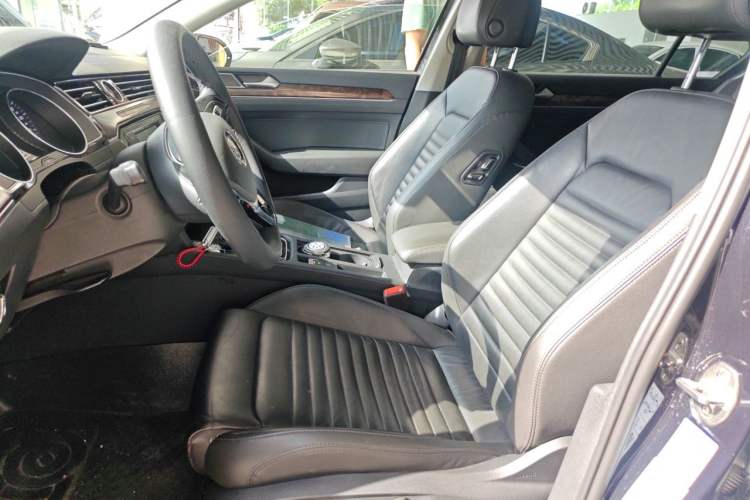 Used Volkswagen Magotan 2019 330TSI DSG Leading Model China VI Standard Left Front Seat