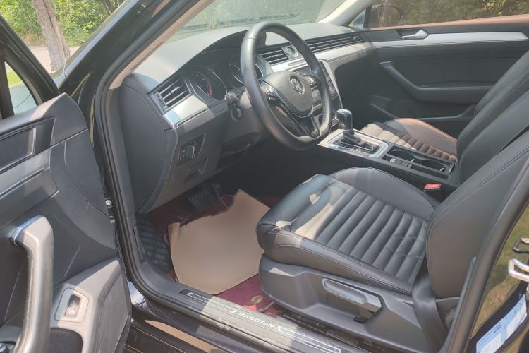 Used Volkswagen Magotan 2019 280TSI DSG Comfort Model China VI Standard Left Front Seat