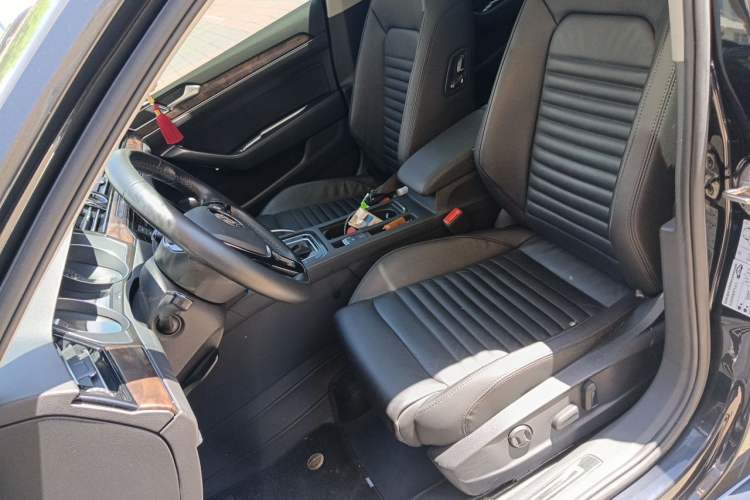 Used Volkswagen Magotan 2019 380TSI DSG Luxury Model China V Standard Left Front Seat
