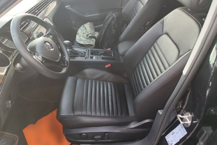 Used Volkswagen Magotan 2019 330TSI DSG Luxury Model China V Standard Left Front Seat