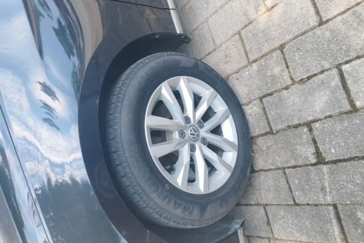 Used Volkswagen Magotan 2019 280TSI DSG Comfort Model China VI Standard Left Front Wheel Hub