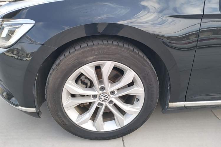 Used Volkswagen Magotan 2019 330TSI DSG Luxury Model China V Standard Left Front Wheel Hub