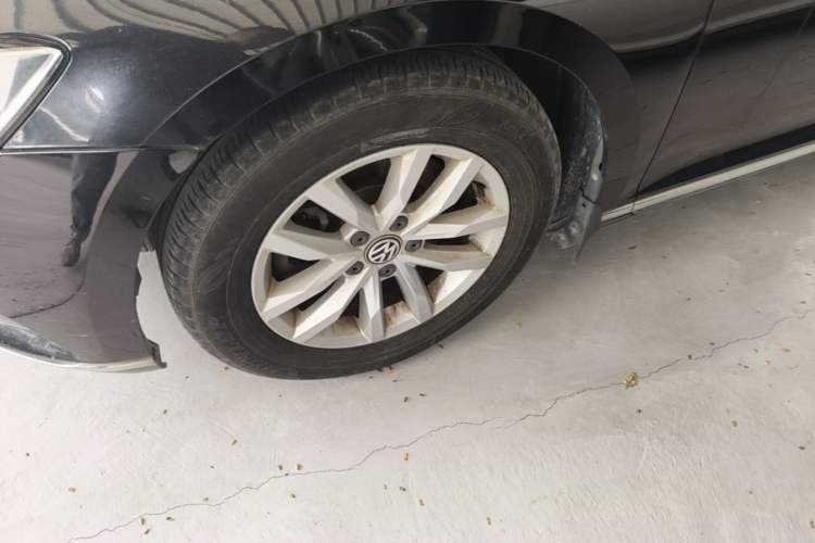 Used Volkswagen Magotan 2019 280TSI DSG Comfort Model China VI Standard Left Front Wheel Hub