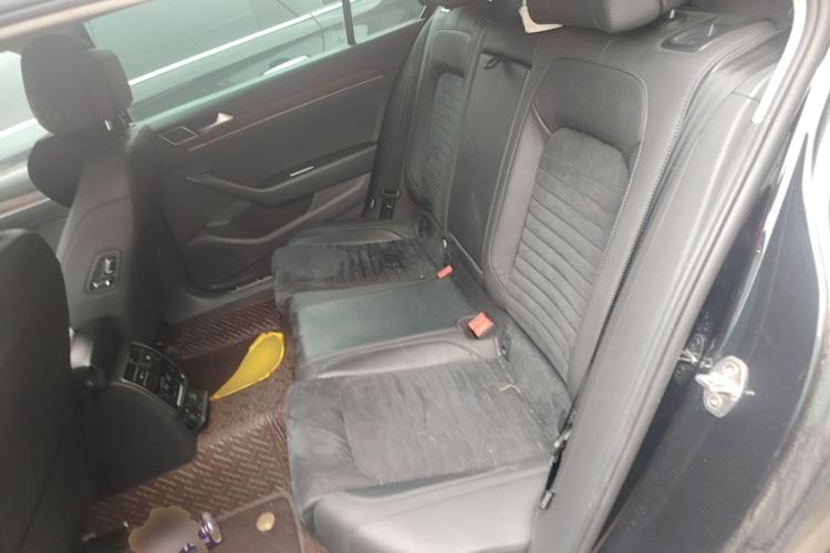 Used Volkswagen Magotan 2019 380TSI DSG Prestige Model China V Standard Left Rear Seat