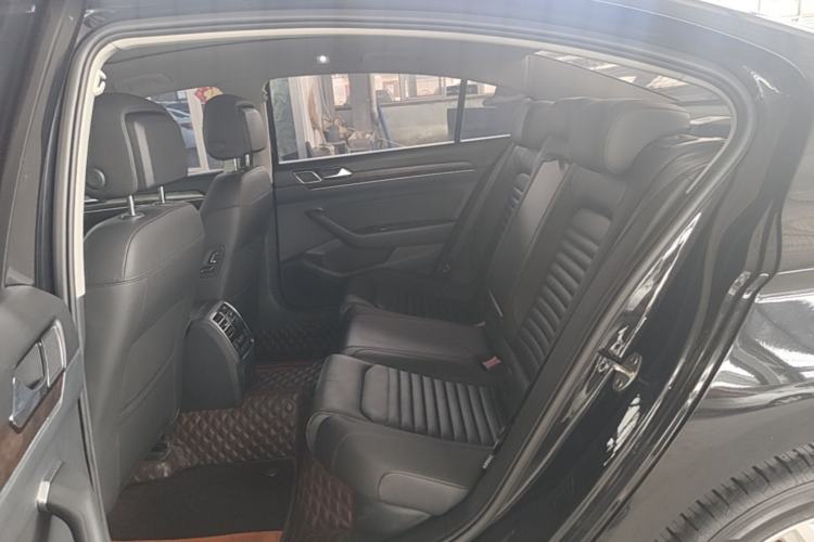 Used Volkswagen Magotan 2019 380TSI DSG Luxury Version China VI Standard Left Rear Seat