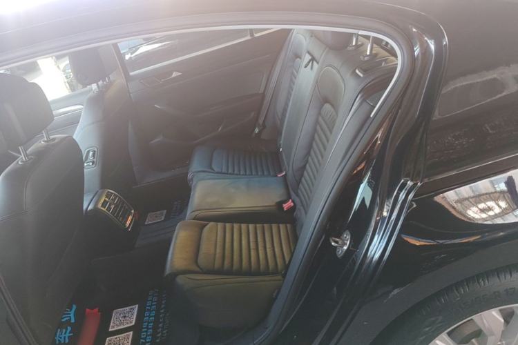 Used Volkswagen Magotan 2019 380TSI DSG Luxury Version China VI Standard Left Rear Seat