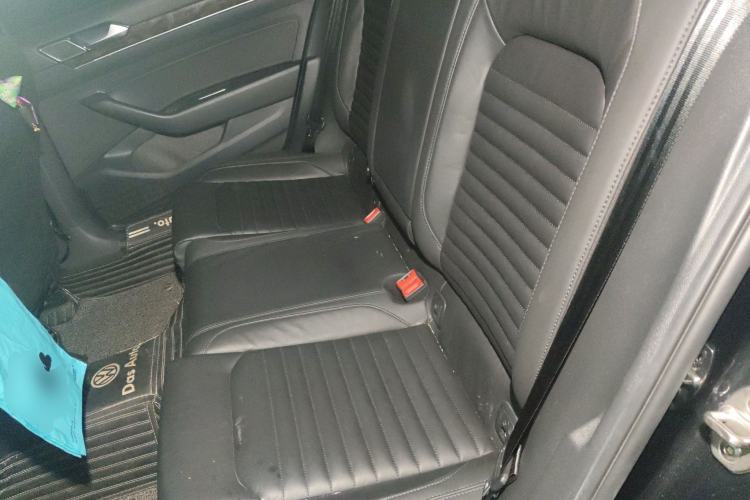 Used Volkswagen Magotan 2019 330TSI DSG Leading Model China VI Standard Left Rear Seat