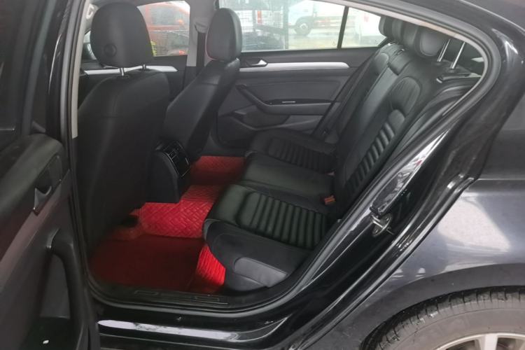 Used Volkswagen Magotan 2019 280TSI DSG Comfort Model China VI Standard Left Rear Seat