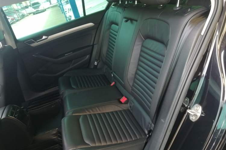 Used Volkswagen Magotan 2019 280TSI DSG Leading Model China VI Standard Left Rear Seat