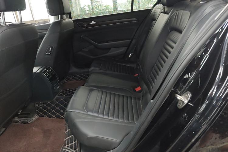 Used Volkswagen Magotan 2019 330TSI DSG Leading Model China VI Standard Left Rear Seat