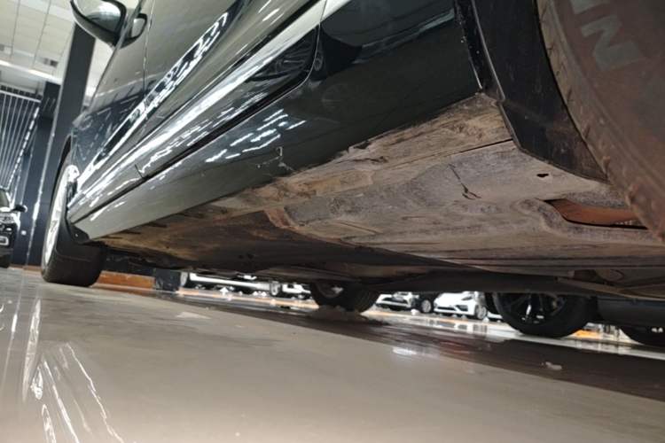 Used Volkswagen Magotan 2019 330TSI DSG Luxury Version China VI Standard Left Side Sill