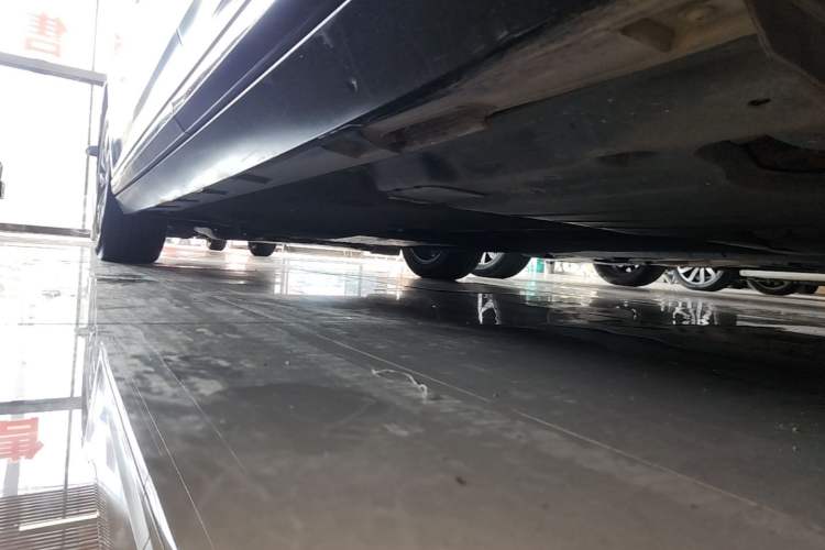 Used Volkswagen Magotan 2019 330TSI DSG Luxury Model China V Standard Left Side Sill