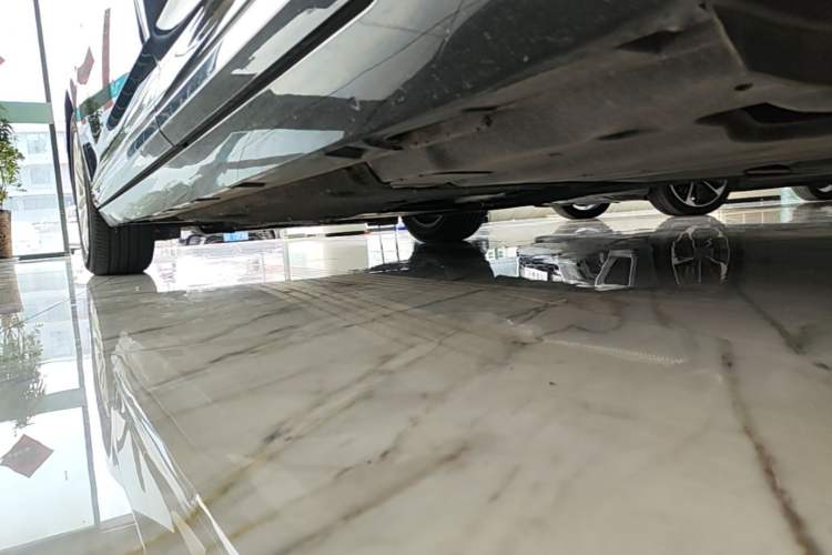 Used Volkswagen Magotan 2019 330TSI DSG Luxury Model China V Standard Left Side Sill