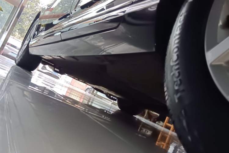 Used Volkswagen Magotan 2019 280TSI DSG Comfort Model China VI Standard Left Side Sill