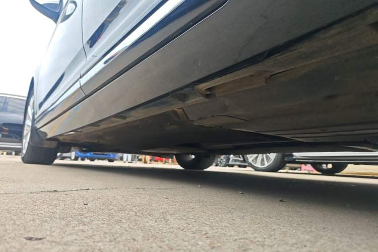 Used Volkswagen Magotan 2019 330TSI DSG Leading Model China VI Standard Left Side Sill
