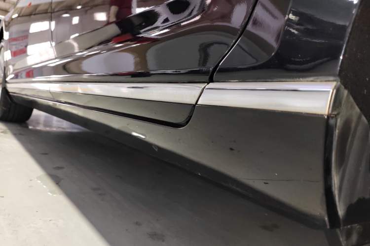 Used Volkswagen Magotan 2019 330TSI DSG Leading Model China VI Standard Left Side Sill
