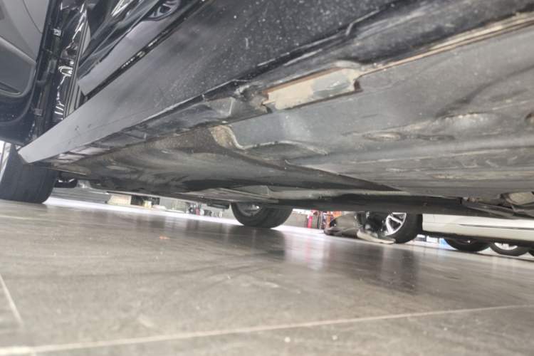 Used Volkswagen Magotan 2019 330TSI DSG Leading Model China VI Standard Left Side Sill