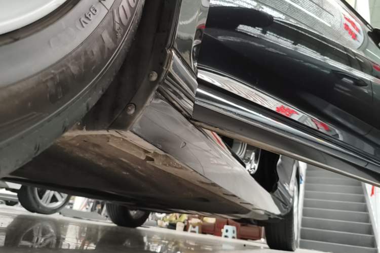 Used Volkswagen Magotan 2019 330TSI DSG Luxury Model China V Standard Left Side Sill