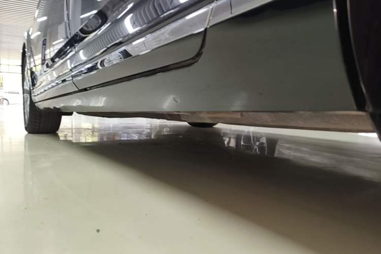 Used Volkswagen Magotan 2019 330TSI DSG Luxury Version China VI Standard Left Side Sill