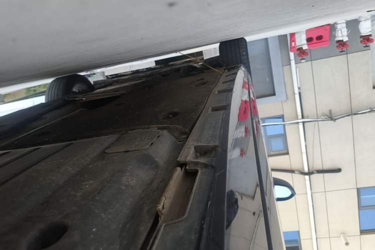 Used Volkswagen Magotan 2019 330TSI DSG Leading Edition China V Standard Left Side Sill