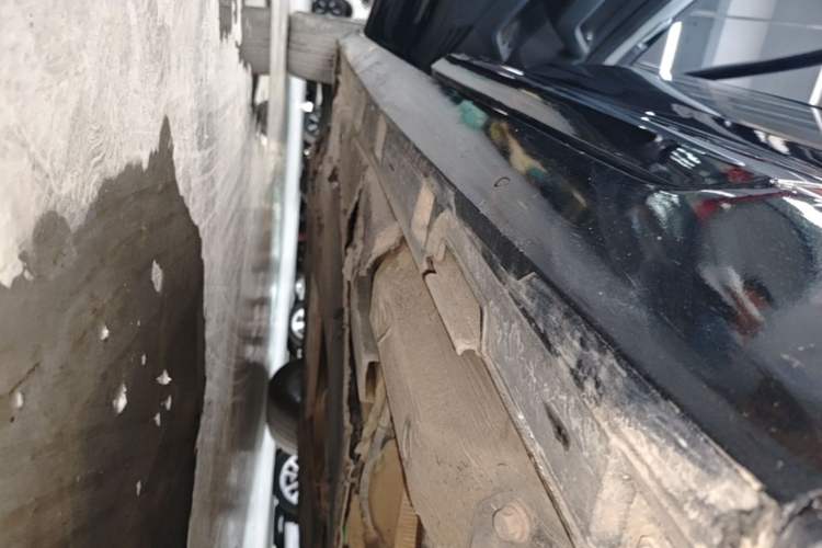 Used Volkswagen Magotan 2019 330TSI DSG Leading Edition China V Standard Left Side Sill