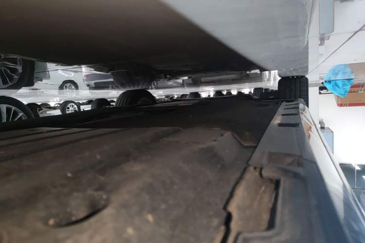 Used Volkswagen Magotan 2019 330TSI DSG Leading Model China VI Standard Left Side Sill