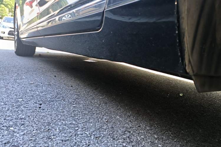 Used Volkswagen Magotan 2019 330TSI DSG Leading Edition China V Standard Left Side Sill