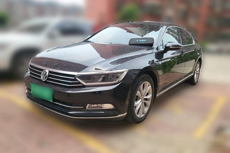 Used Volkswagen Magotan 2019 330TSI DSG Luxury Model China V Standard Guazi used car, China used car export, Used car for sale, Used  cars, Cheapest cars for sale