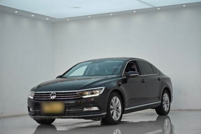 Ojetý Volkswagen Magotan 2019 330TSI DSG Luxury Model China V Standard