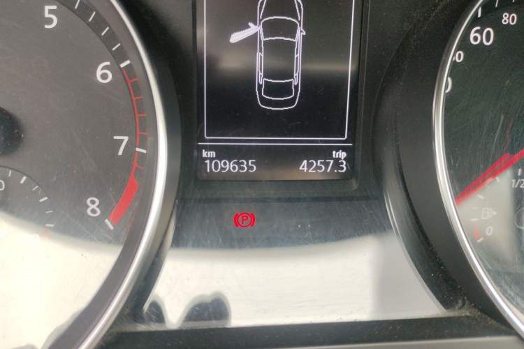 Used Volkswagen Magotan 2019 280TSI DSG Leading Model China V Standard Odometer Close Up