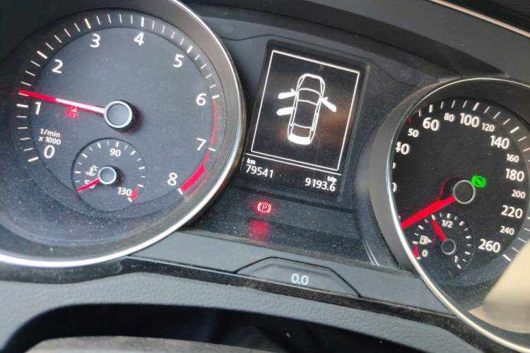 Used Volkswagen Magotan 2019 330TSI DSG Leading Model China VI Standard Odometer Close Up